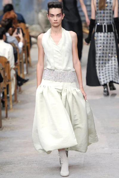 Look 40